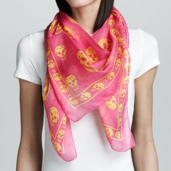 Alexander McQueen Classic Skull Print Silk Scarf - Picture 1 of 5